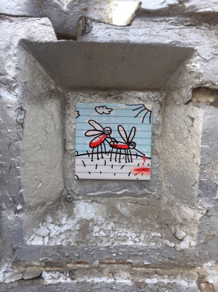 Людмила Баронина. "Естественный отбор" Плитка керамическая Людмила Баронина. "Естественный отбор" Плитка керамическая